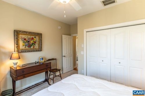 10 Mulligan Dr, Bybee VA  22963-2560 exterior