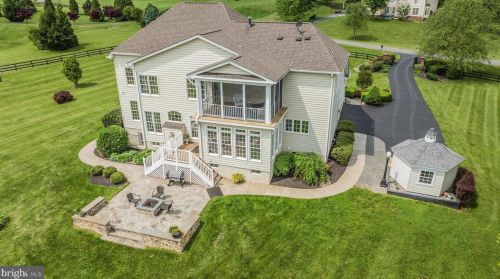 12760 Beebe Ct, Lovettsville VA  20180-2778 exterior