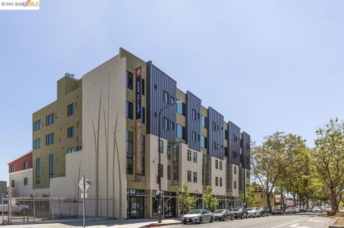 2747 San Pablo Ave, Berkeley CA  94702-2239 exterior