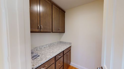 140 Caleb Dr, Danville NH  03819-3037 exterior