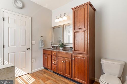 25 Summerlyn Dr, Ephrata PA  17522-9331 exterior