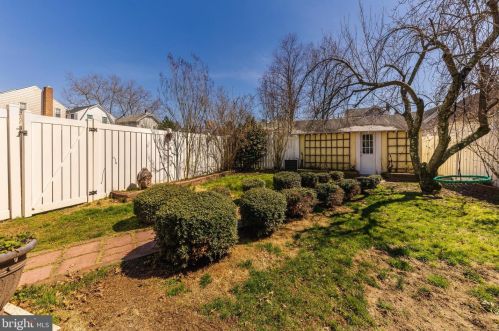 218 Warner St, West Deptford NJ  08096-2295 exterior