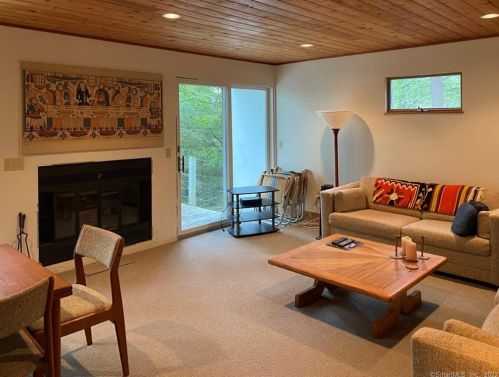 1 Elman Dr, Salisbury, CT 06068-1416