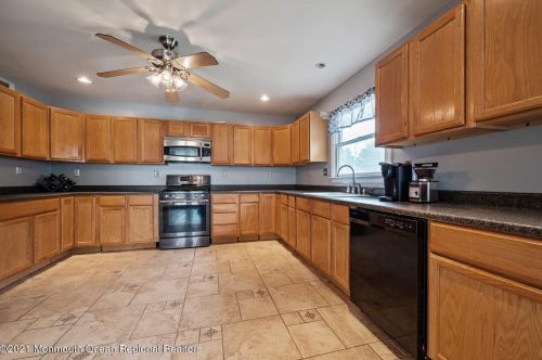 315 Morgan Ave, Old Bridge NJ  08857-1126 exterior