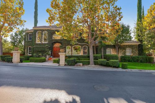 5902 Country Club Pkwy, San Jose, CA 95138-2301