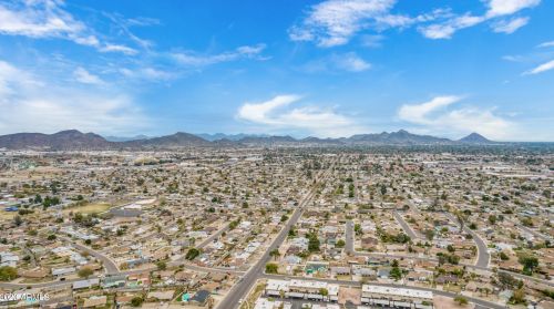 8427 34th Ave, Phoenix AZ  85051-5952 exterior