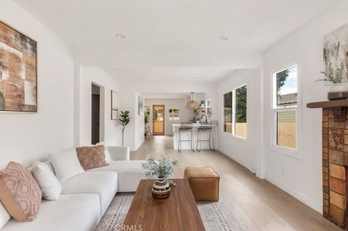 596 Mountain View St, Altadena CA  91001-4921 exterior
