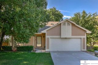 1307 Terry Dr, Bellevue, NE 68123-4008