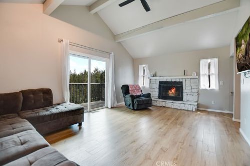 110 Winding Ln, Big Bear City CA  92314-9328 exterior