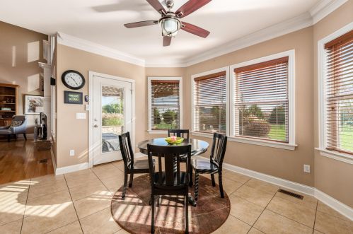 4176 Ashbury Dr, Carroll OH  43112-9418 exterior