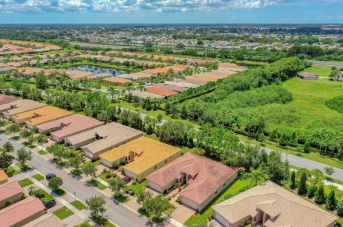 16234 Amethyst Key Dr, Wimauma, FL 33598-4028