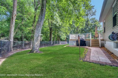 305 Bartley Rd, Jackson Twp NJ  08527-1166 exterior