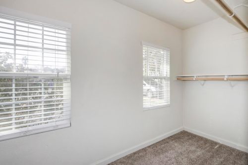 9665 Kent St, Elk Grove CA  95624-2432 exterior