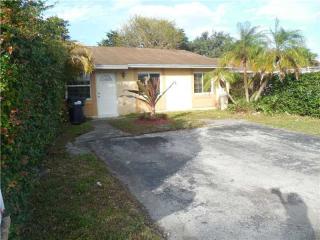 15337 69th Ln, Miami, FL 33193-2204