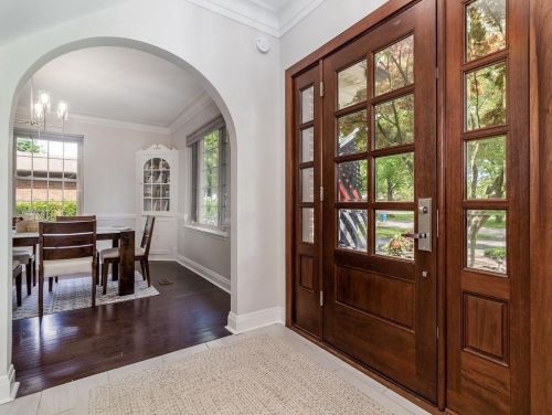 225 Ellendale Pkwy, Crown Point IN  46307-4341 exterior