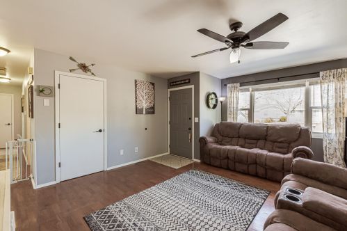1701 Primrose Ln, West Bend, WI 53090-1035