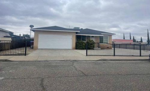 7012 Doris Ave, Winton CA  95388-9566 exterior