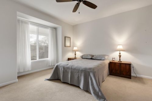 7500 Abbey Cir, Elk Grove CA  95757-5103 exterior