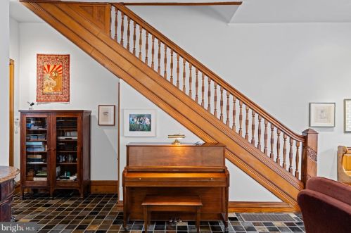 1708 Green St, Philadelphia PA 19130-7023 exterior