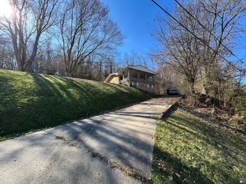 26 Brookside Dr, Mc Donald, PA 15057-4400