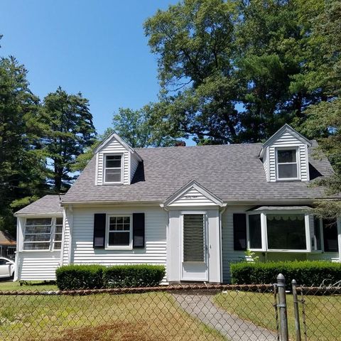 49 Charles Cir, Stoughton, MA 02072-2028