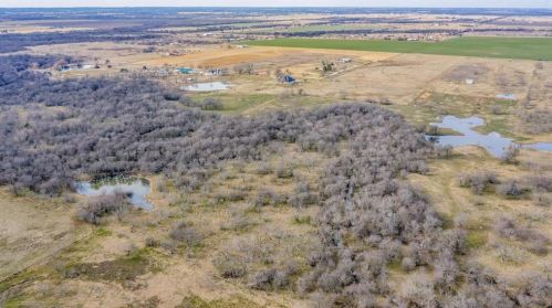 626 Scoggins Rd, Tioga, TX 76271-3309