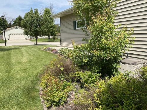 1077 Mihill Ave, Fond Du Lac, WI 54935-8556