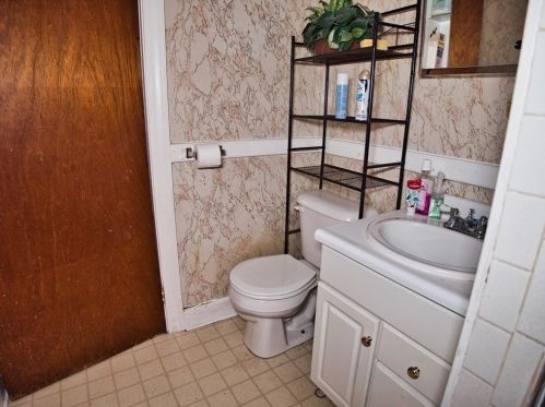 18 Downing St, Fall River MA  02723-2227 exterior