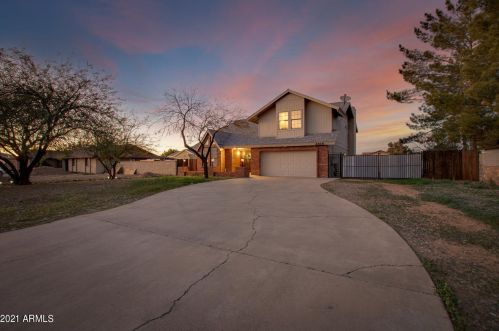 4518 Hearn Rd, Glendale, AZ 85306-4535