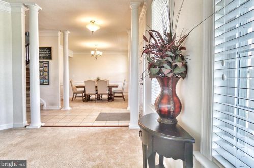 39068 Irish Corner Rd, Lovettsville VA  20180-2742 exterior