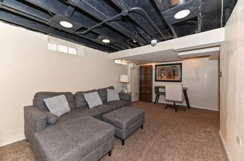 2841 81, Milwaukee WI 53222-4807 exterior