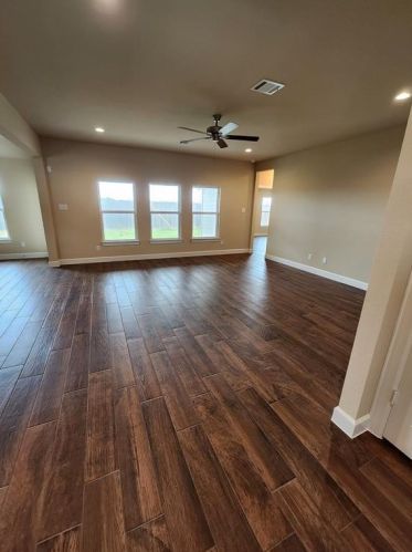 1437 Ladelle St, Dinsmore TX  77488-3428 exterior