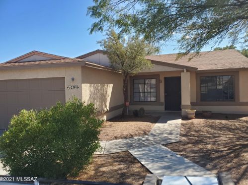 2581 Whisbrook Ln, Tucson, AZ 85741-5244