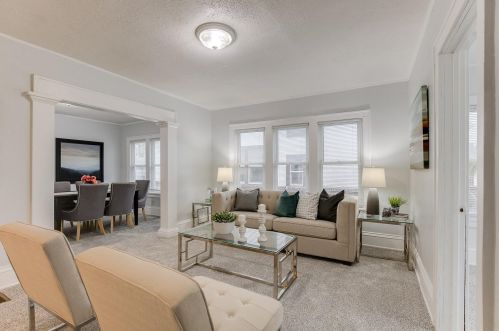 1816 Golden Valley Rd, Minneapolis, MN 55411-3145