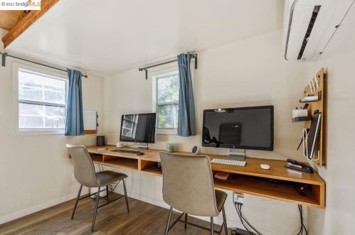 4434 Albert St, Oakland CA 94619-2721 exterior