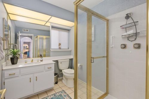 48127 Calle Seranas, La Quinta CA  92253-2205 exterior