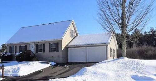 21 Meadow Ln, Orange, MA 01364-9747