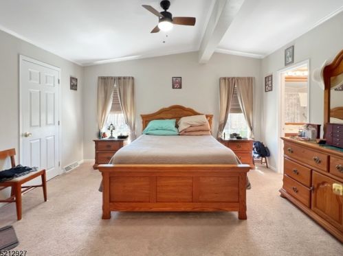 11 Morningside Dr, Belvidere NJ  07823-2910 exterior