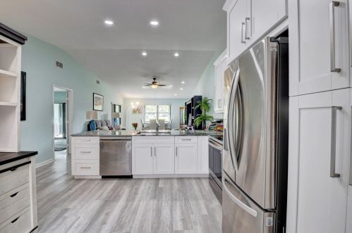 6108 Kings Gate Cir, Delray Beach FL  33484-2455 exterior