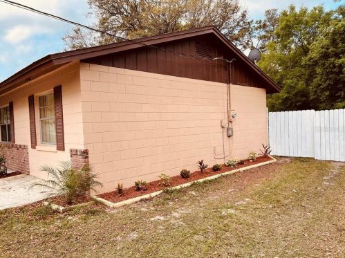 581 Blue Springs Ct, Orange City FL  32763-6444 exterior