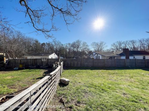 475 Toms River Rd, Jackson Twp NJ  08527-3722 exterior