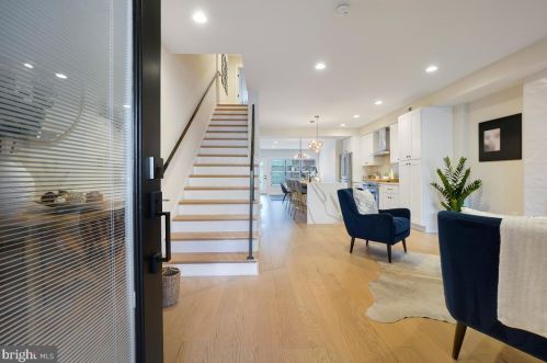 1733 Independence Ave, Washington DC  20003-1637 exterior