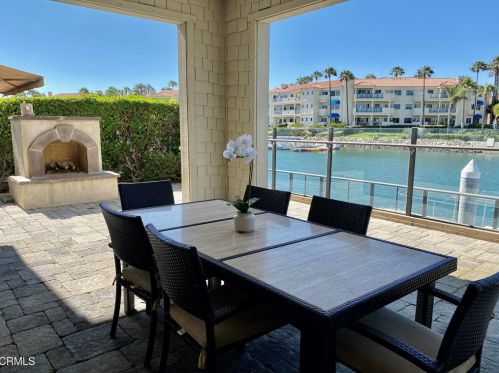 4157 Hemlock St, Oxnard CA  93035-1441 exterior