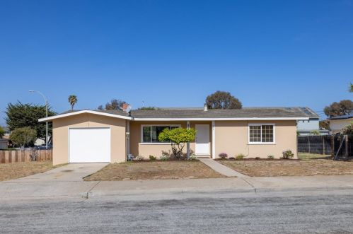 1905 Luzern St, Seaside, CA 93955-3312