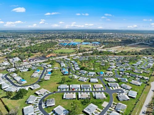 18 Dawn Flower Cir, Lehigh Acres FL 33936-7355 exterior