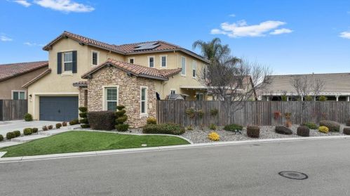 2851 Westport Cir, Valley Home, CA 95361-8162