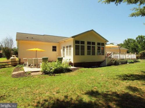 3 Country Ln, Lewes, DE 19958-9650