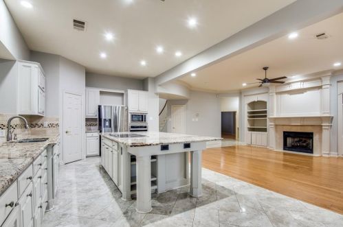 3401 Leighton Ridge Dr, Plano TX  75025-4394 exterior