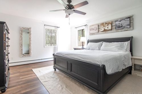 29 Carriage House Dr, Danbury CT  06810-8206 exterior