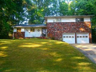 3010 Dumbarton Rd, Memphis, TN 38128-5108